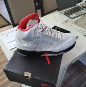 Jordan 5